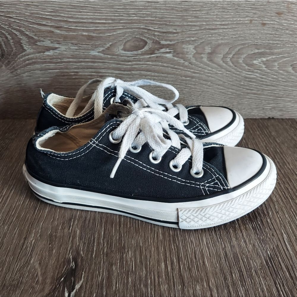 Converse Chuck Taylor All Star Low Top Sneaker Little Kid Size 11